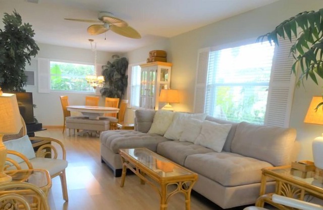 Aloha Kai Apts 