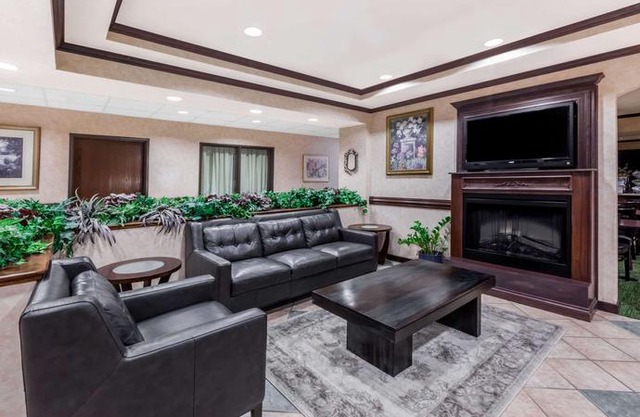 Baymont by Wyndham Grand Rapids N/Walker