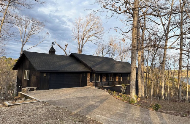 Beaver Point-Upscale Lake Home-Minutes to Prairie Creek Marina/Historic Rogers