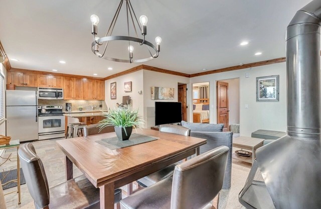 Best of Both-Walk to PC Base Area & Main Street! Heated Pool & Spa!