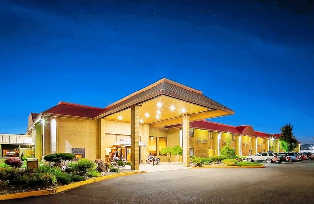 Best Western Plus Ahtanum Inn