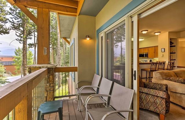 Breckenridge Condo: Hot Tub Access & Close to Ski!