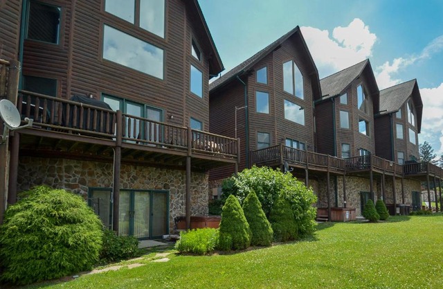 Cedar Shores Villa 14