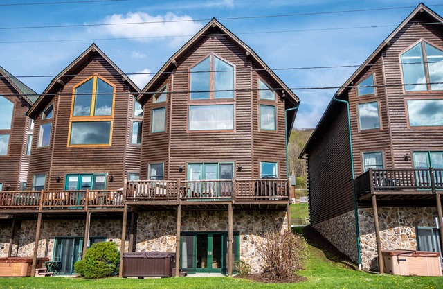 Cedar Shores Villa 