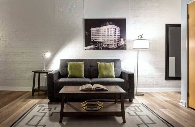 Contemporary 2BR 2BA Apartment by CozySuites