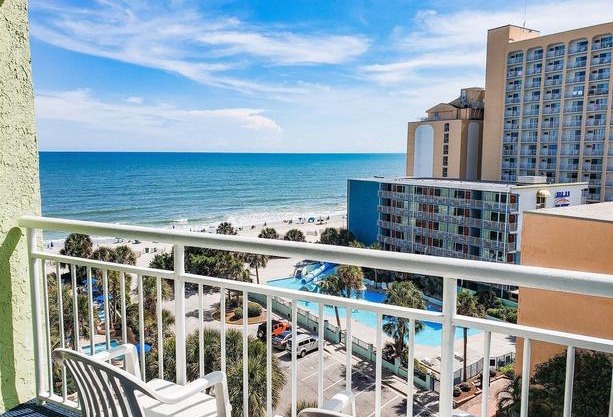 Coral Beach 754