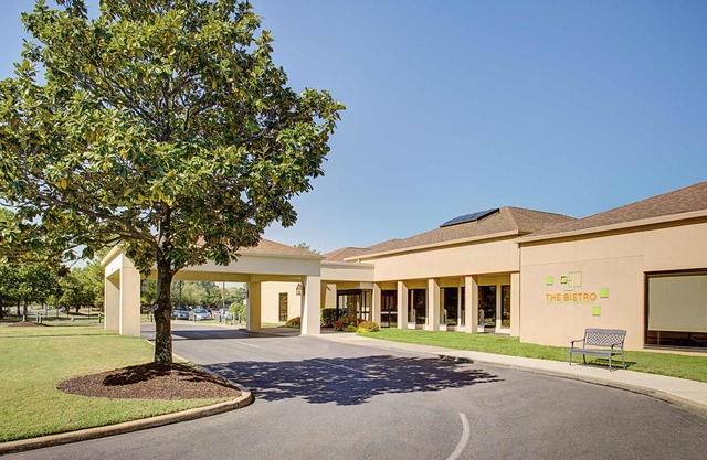Courtyard by Marriott Memphis Airport