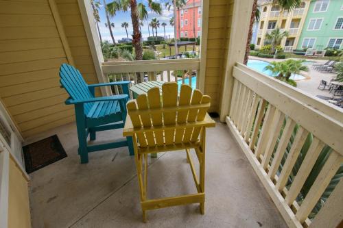 Dawn 722-Poolside Paradise