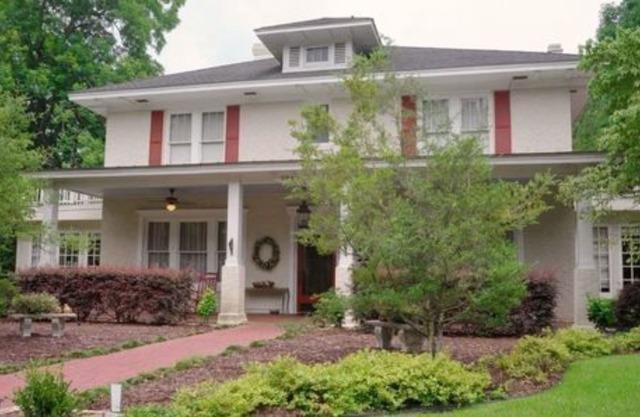 Delta Street Inn