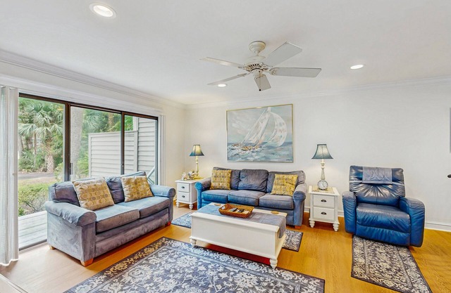 Family-Friendly Townhome with Shared Pool, Golf Course Views, and Beach Access