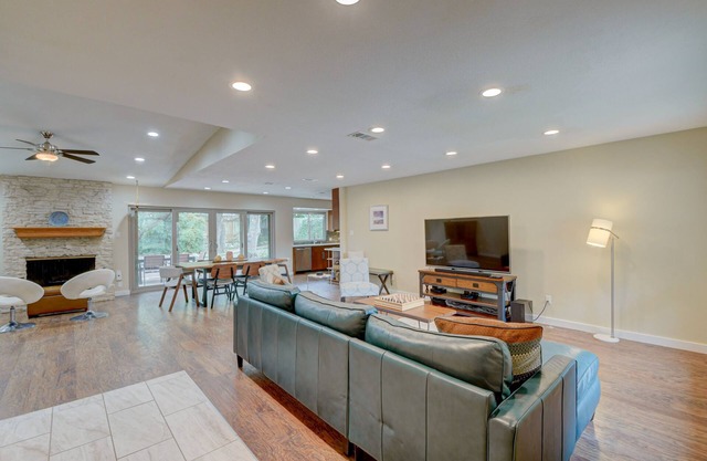 Cozysuites Skyline Barton Creek 