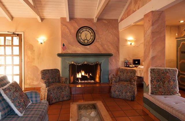 Franciscan Inn & Suites