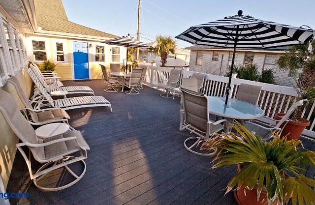 Georgianne Inn & Suites