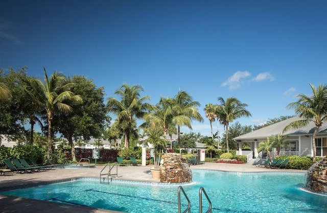 GreenLinks Golf Villas at Lely Resort