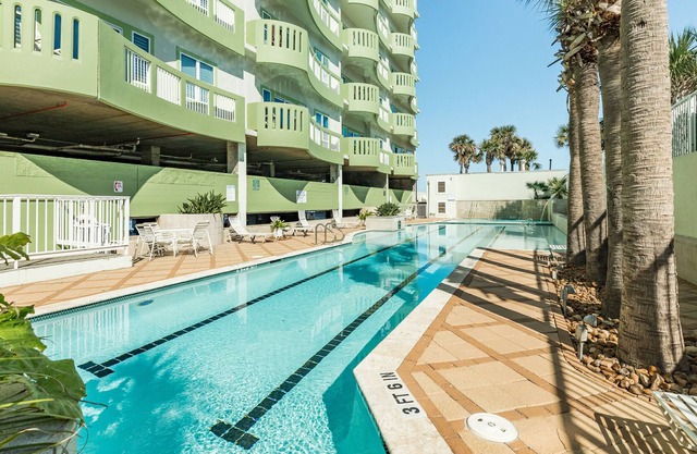 Gulf-front Condo with Shared Pools, Gym & BBQ Area - Close to Beach