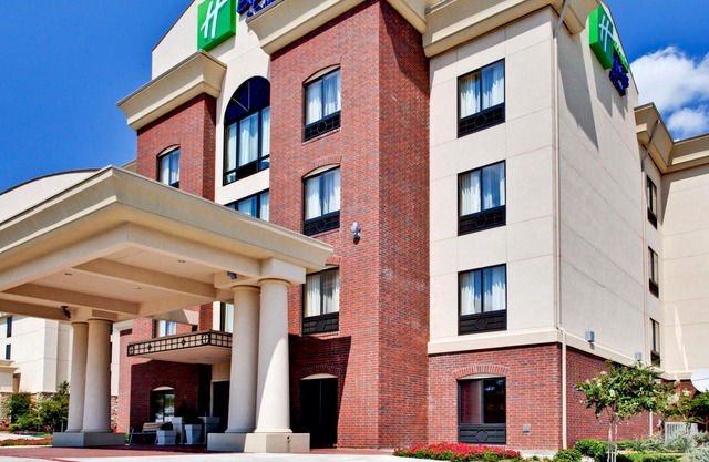Holiday Inn Express Hotel & Suites DFW West - Hurst, an IHG Hotel