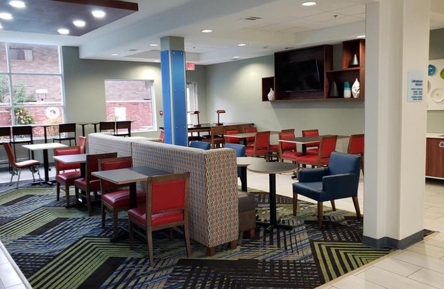 Holiday Inn Express Hotel and Suites Weslaco