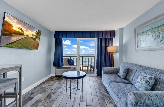 Hosteeva Boardwalk Beachfront Condo