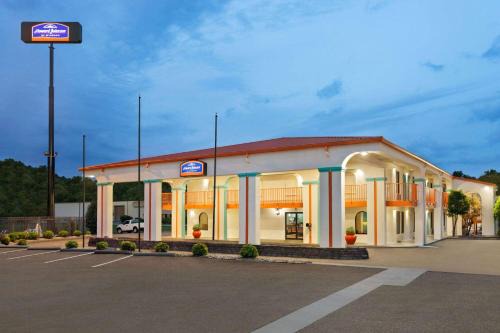 Howard Johnson 