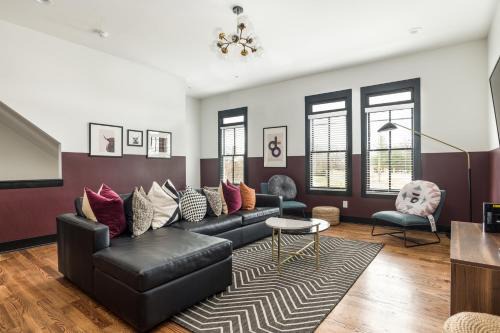 Lambert Reba by AvantStay Stylish 2 Home Buyout in Heart of Nashville