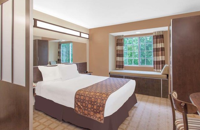 Microtel Inn & Suites by Wyndham Manchester