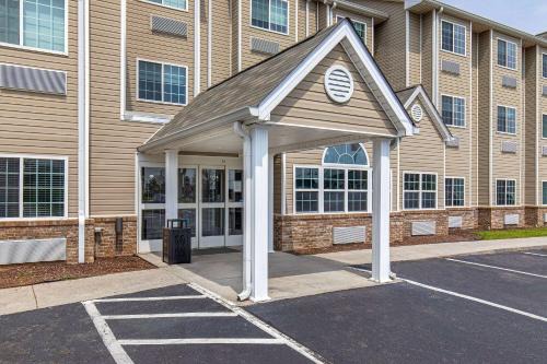 Microtel Inn 
