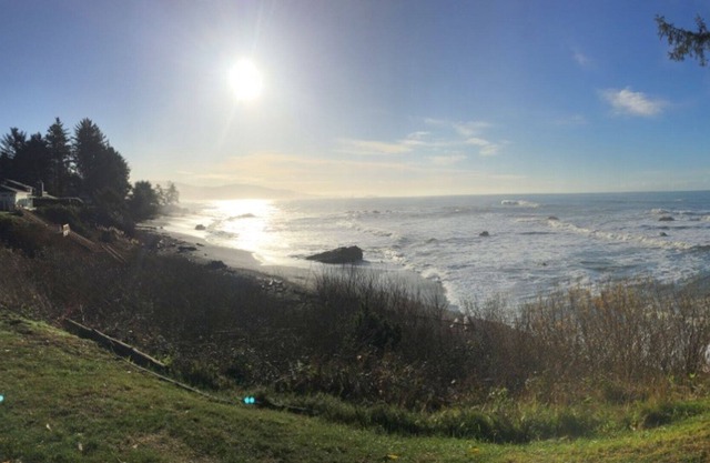 Ocean Front Home, stunning views and beach access!