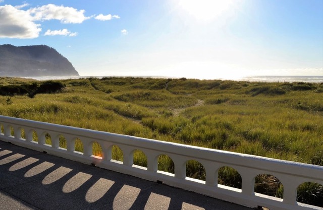 Oceanfront Condo on 2nd floor, Fabulous Views!