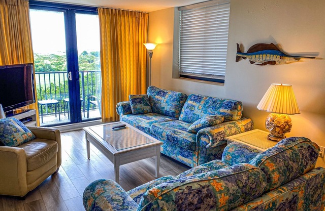 Oceanfront, First-Floor Condo with Balcony, Ocean View & Shared Pools/Tennis