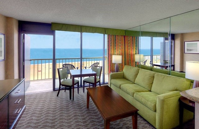 Oceanfront Virginia Beach Quarters Resort 1 bedroom