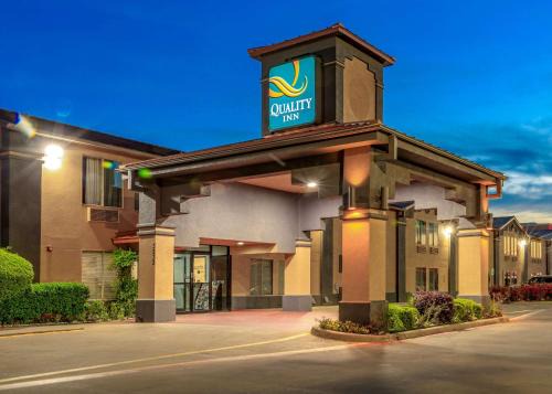 Quality Inn 