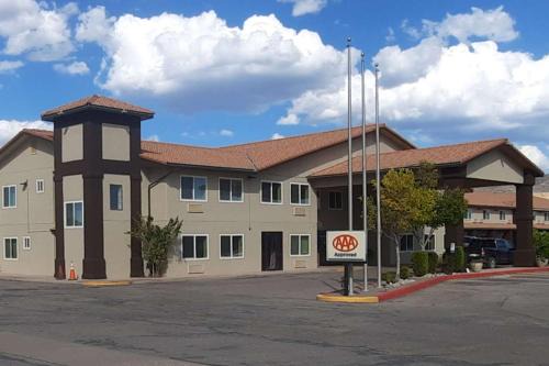 Quality Inn Grants 