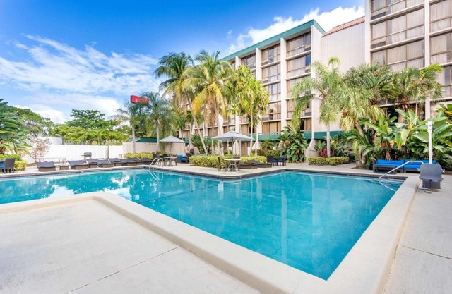 Ramada by Wyndham West Palm Beach Airport
