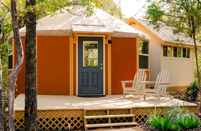 Relax Secluded Yurt Acre Property 