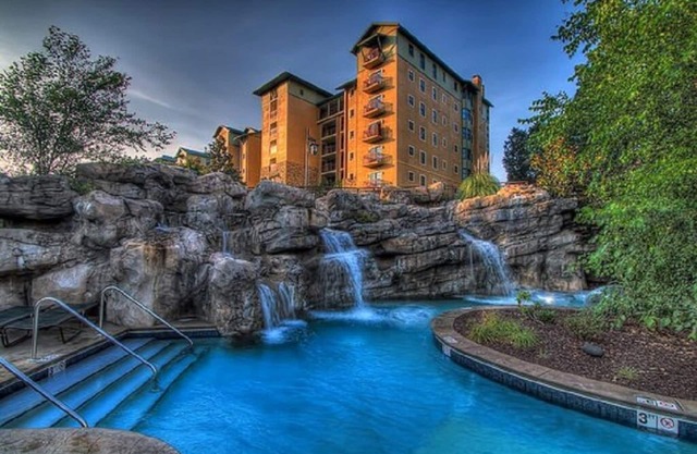 Riverstone Resort Spa & Resort- 3 BR Riverview. Minutes to Dollywood.