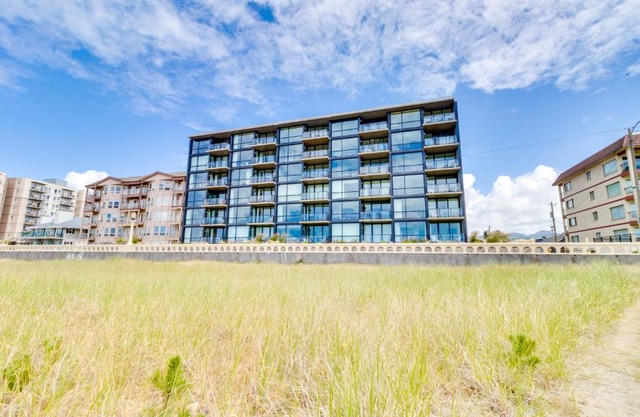 Sand & Sea: Penthouse Paradise-on-Prom (608)