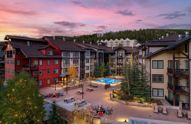 Ski In Out Luxury Condo 4375 I Huge Hot Tub I Great Views I Best Price I Discounted Attractions