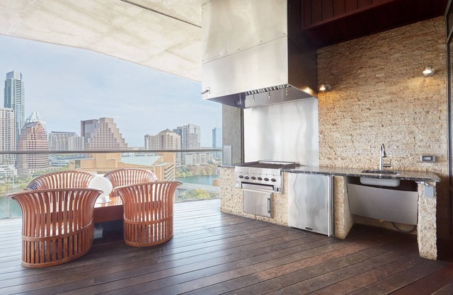 Sonder at The Catherine | Studio Apartment w/Balcony