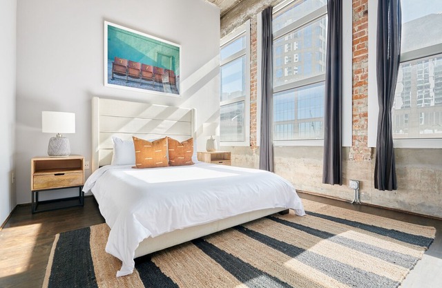 Sonder | The Hogg Palace | Beautiful 1BR + Gym