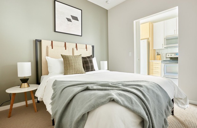 Sonder | University Park | Sleek 1BR + Balcony