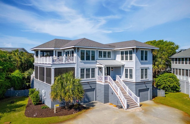 Stunning Home! Pool, Theater Room, Steps to Beach - 3 46th Avenue