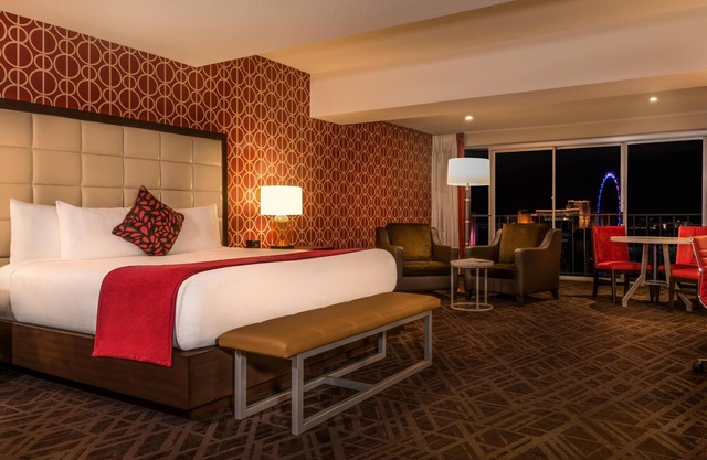 Suite + Connecting Room at a 4⭐️ Hotel