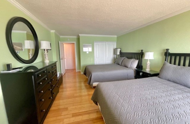 Sunshine 11th Floor Panoramic Ocean Views - 1102