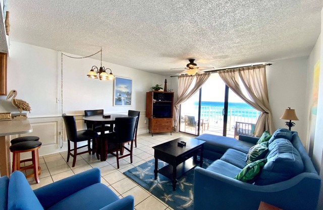 SunSwept 505 - 1BR/1.5BA Beachfront condo - Great Location!