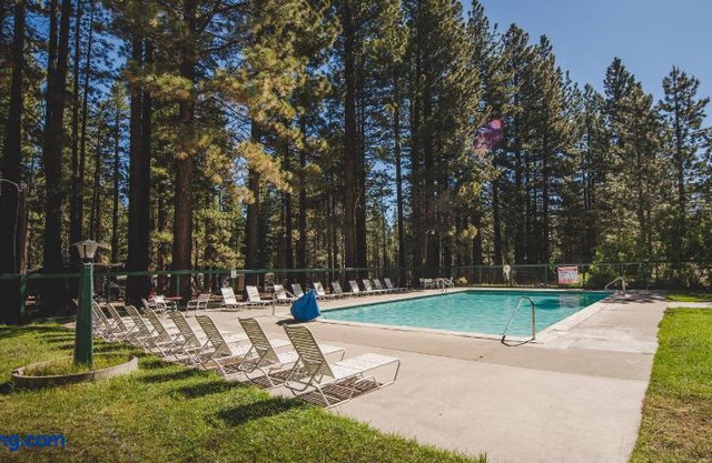 Tahoe Valley Cottage 2