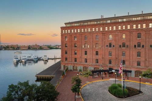 The Inn At Henderson Wharf Hotel 