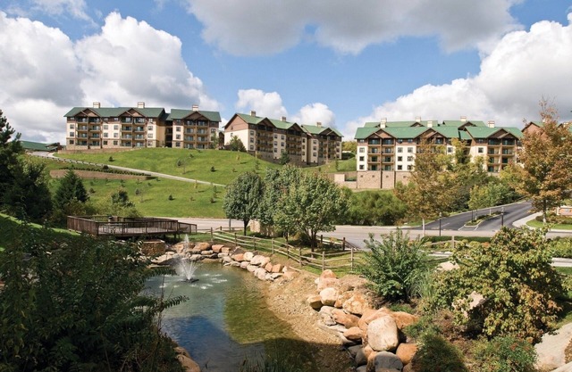 Two Bedroom Deluxe Luxury Condo, Sevierville Tennessee (1760162