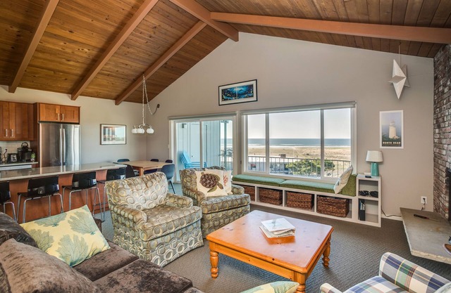 Pacific Terrace 