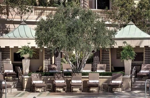Vegas Adventure! Spacious Unit, Pools