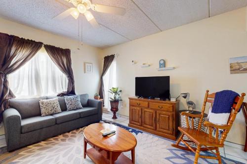 Ventura Condominiums #101